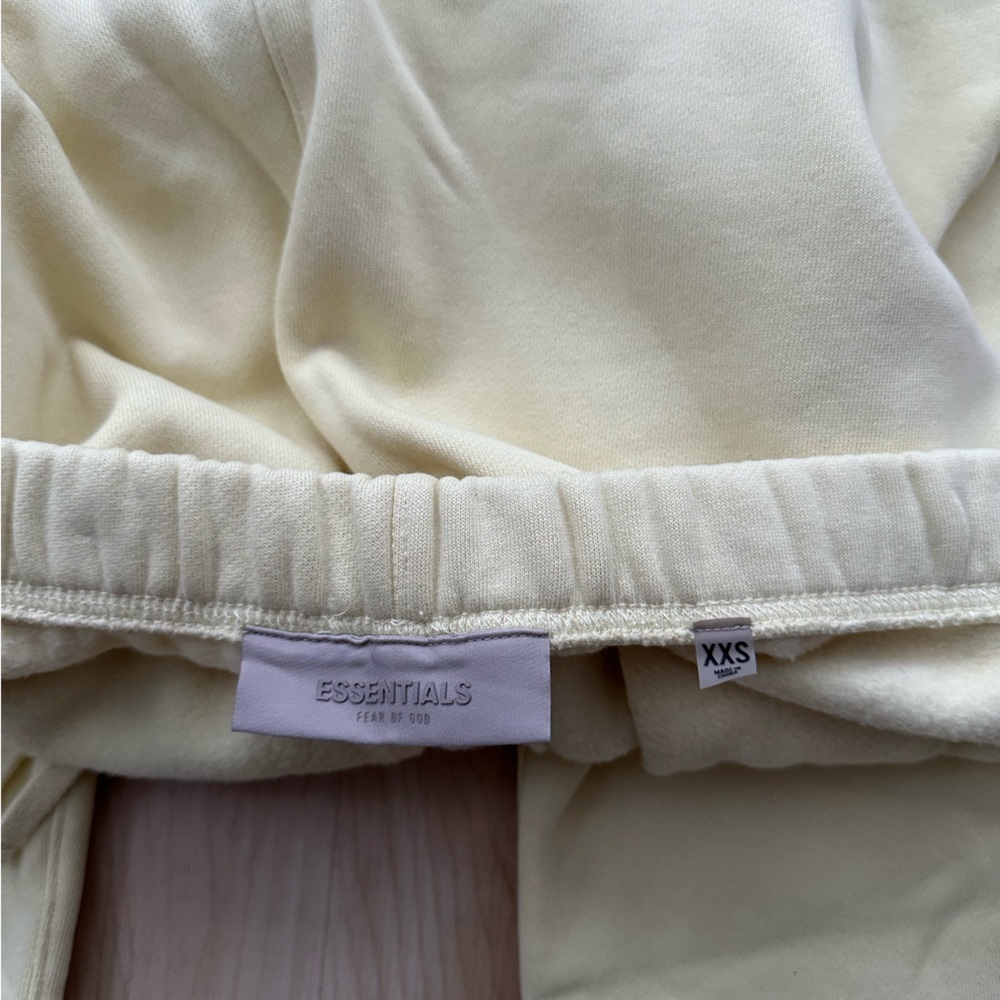 ESSENTIALS SWEATPANTS - Picture 3 of 5